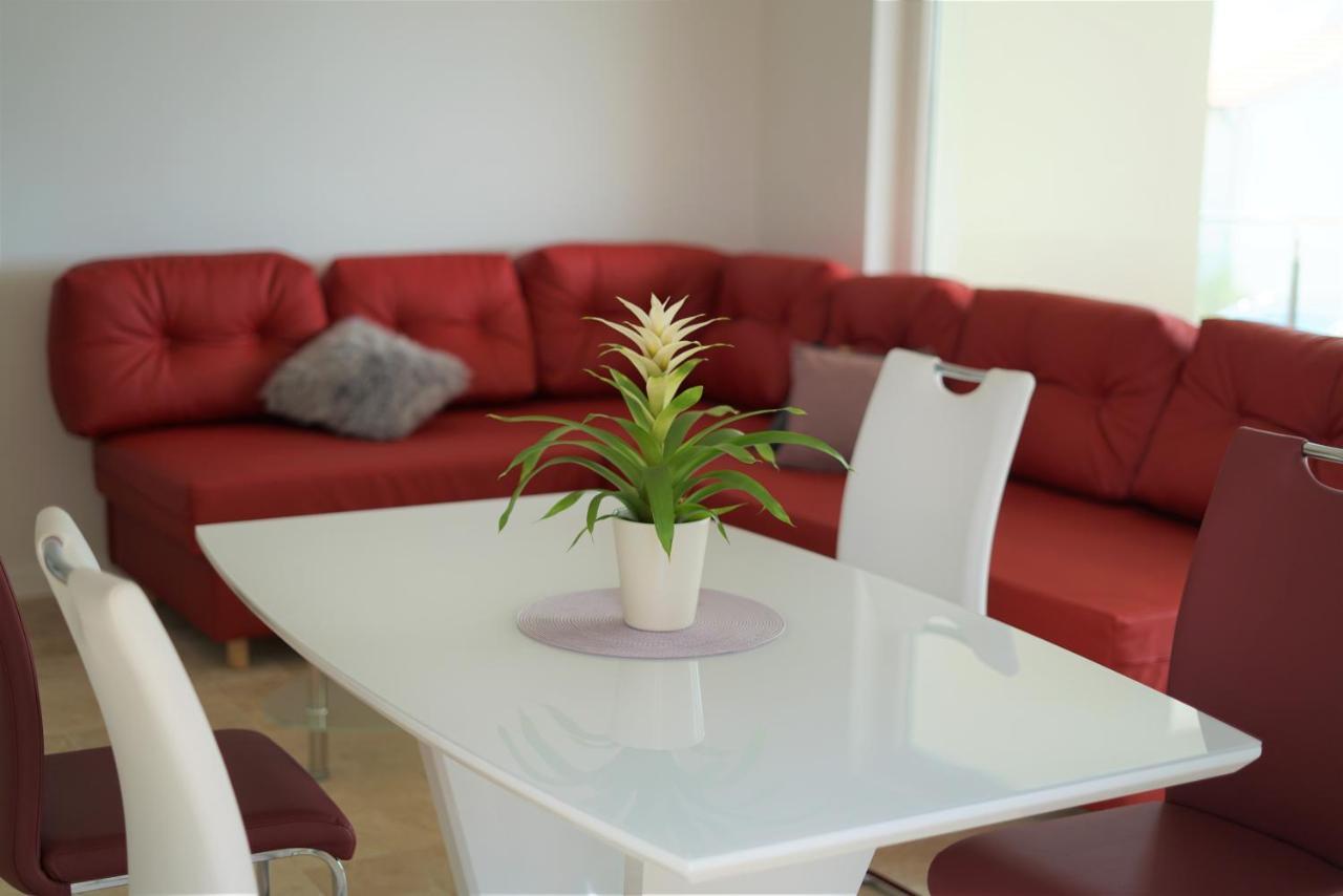 Villa M - Your Business & Holiday Apartment In 希贝尼克 外观 照片