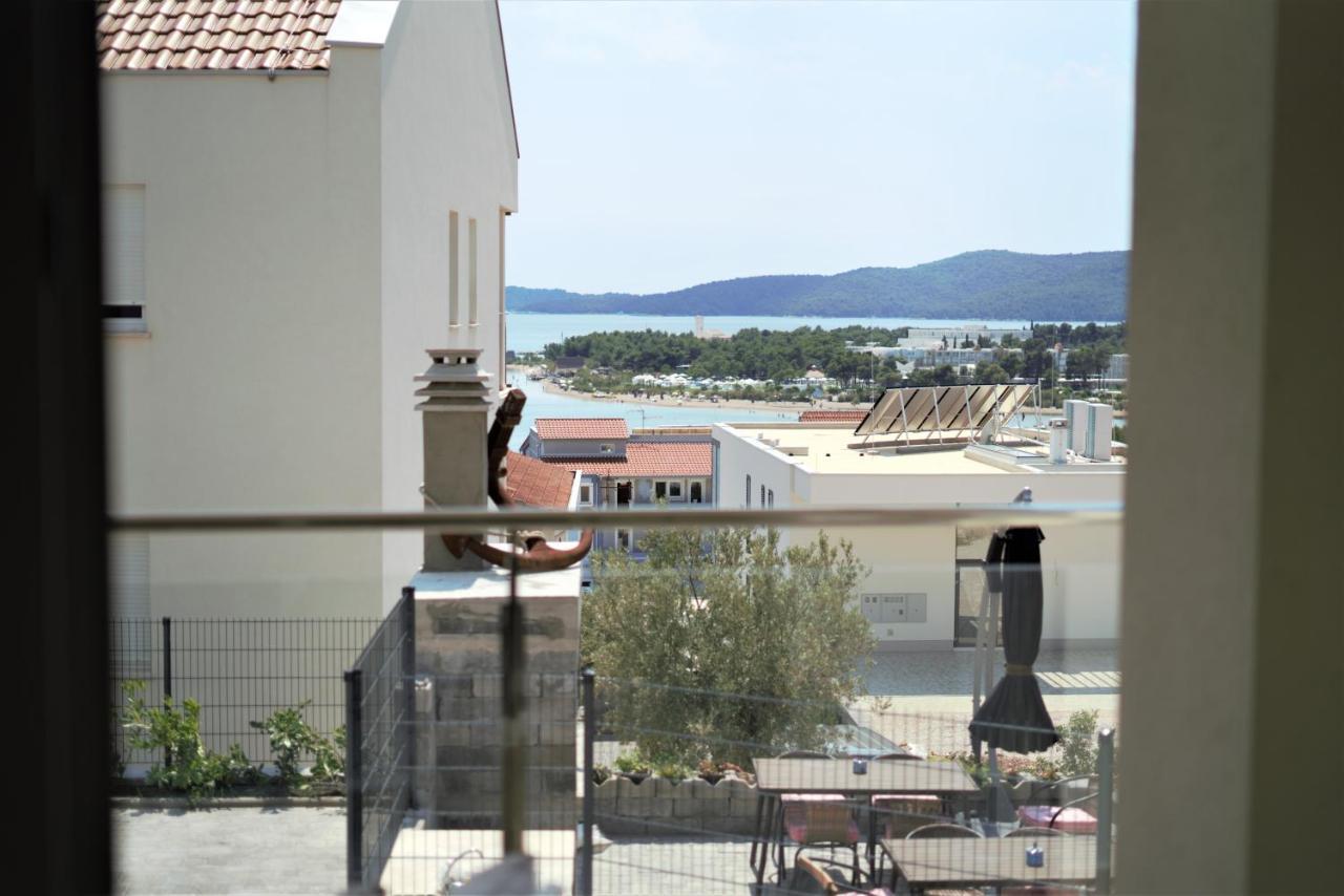 Villa M - Your Business & Holiday Apartment In 希贝尼克 外观 照片
