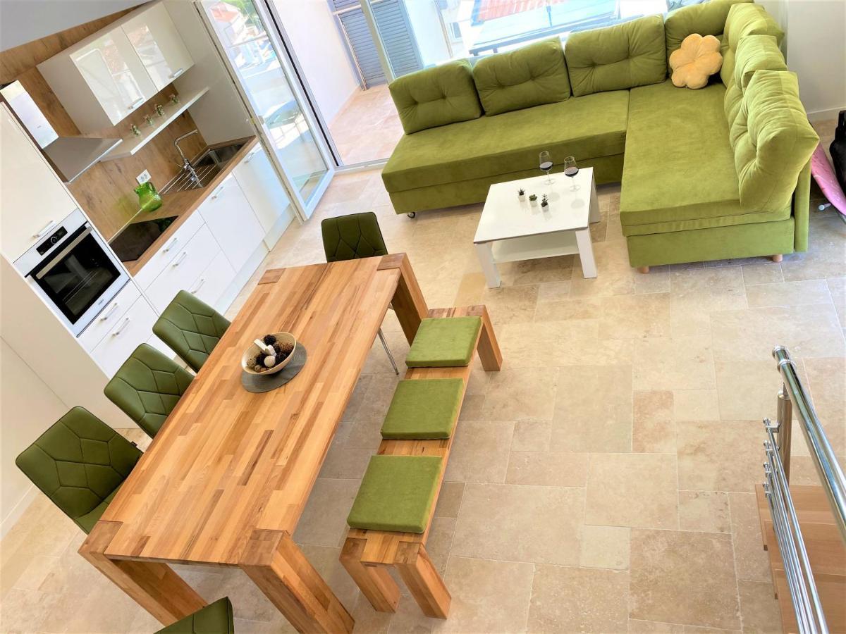 Villa M - Your Business & Holiday Apartment In 希贝尼克 外观 照片