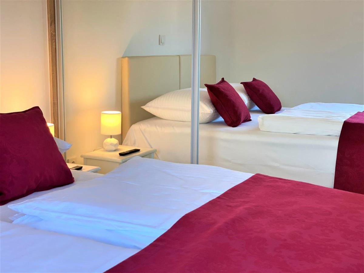 Villa M - Your Business & Holiday Apartment In 希贝尼克 外观 照片
