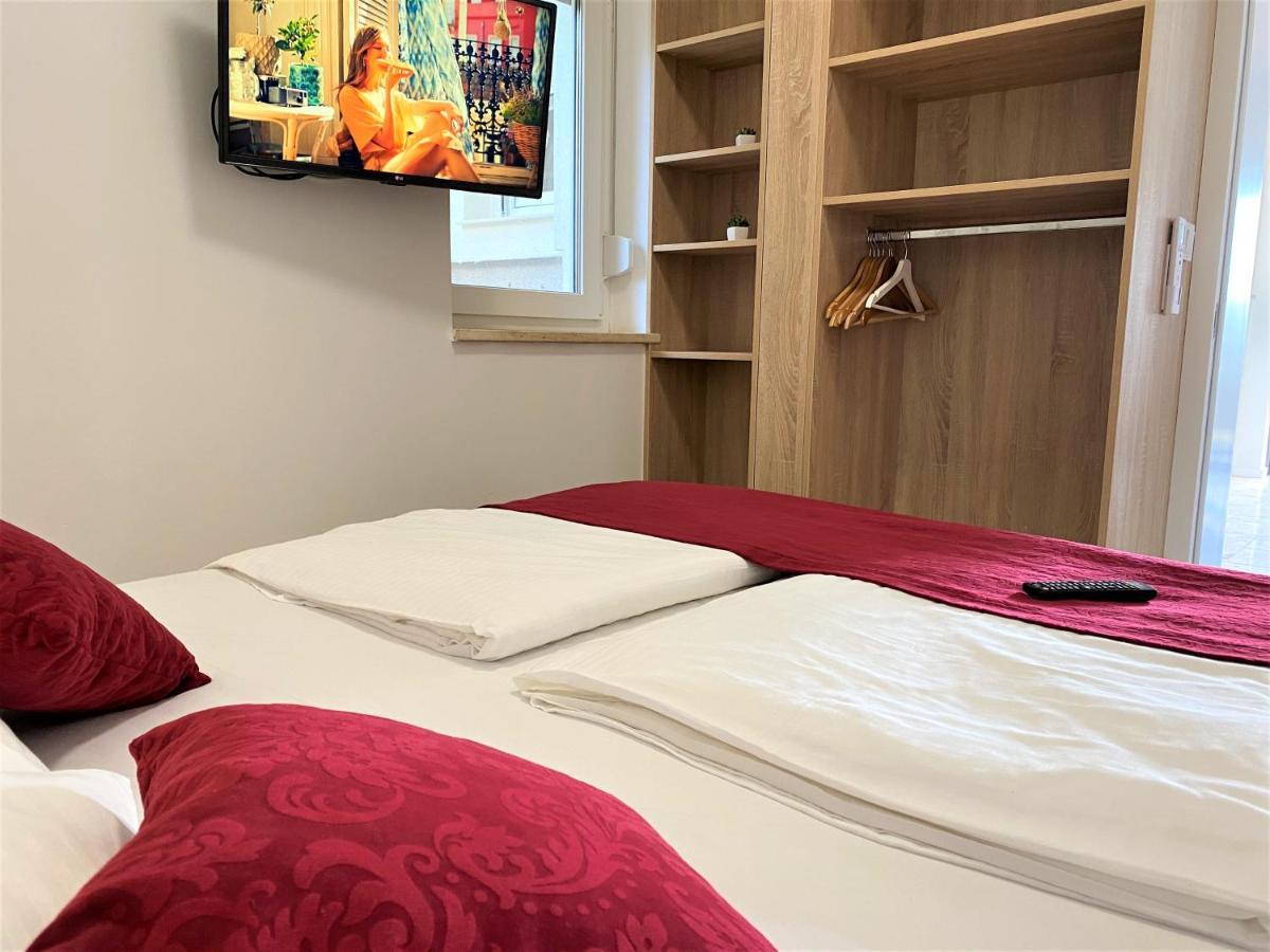 Villa M - Your Business & Holiday Apartment In 希贝尼克 外观 照片