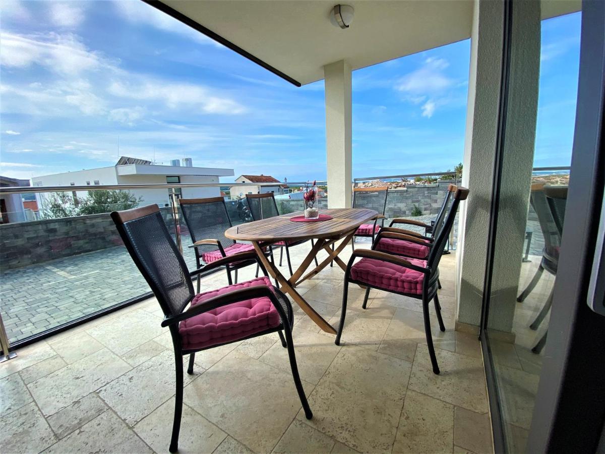 Villa M - Your Business & Holiday Apartment In 希贝尼克 外观 照片
