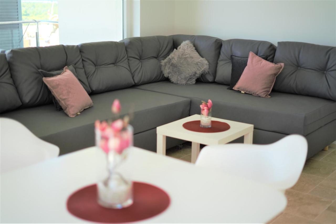 Villa M - Your Business & Holiday Apartment In 希贝尼克 外观 照片