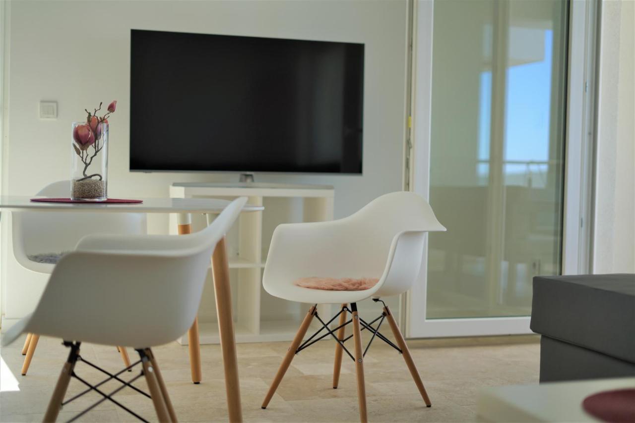 Villa M - Your Business & Holiday Apartment In 希贝尼克 外观 照片