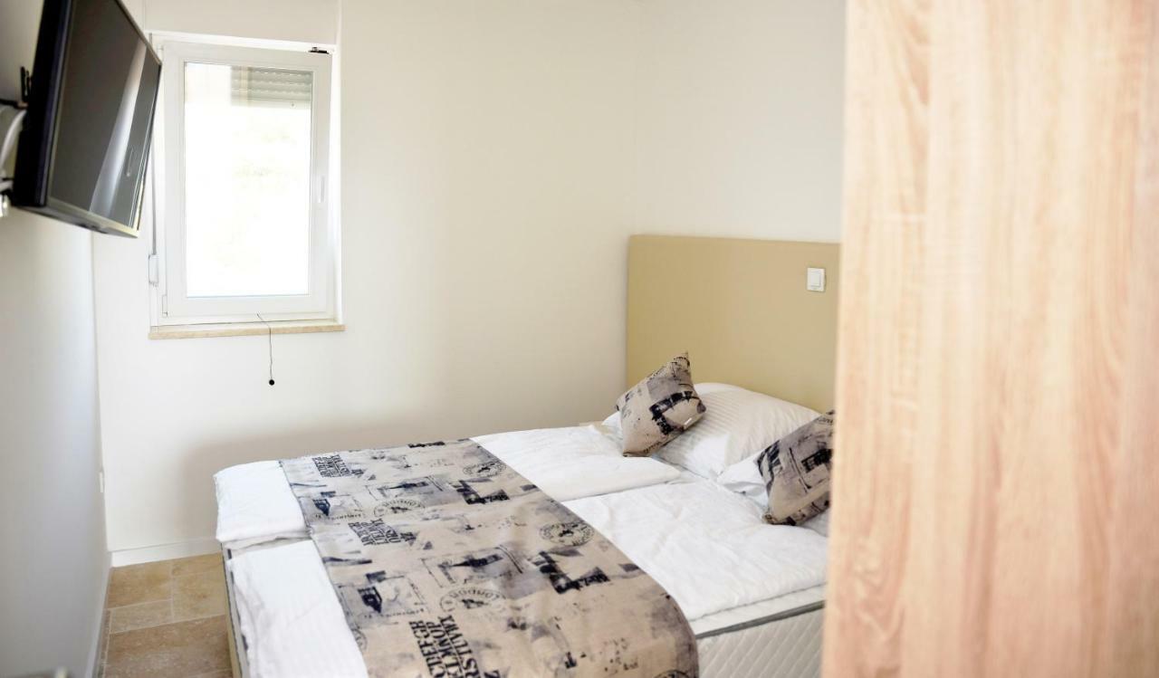 Villa M - Your Business & Holiday Apartment In 希贝尼克 外观 照片
