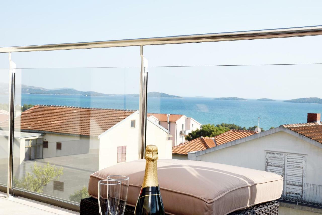 Villa M - Your Business & Holiday Apartment In 希贝尼克 外观 照片