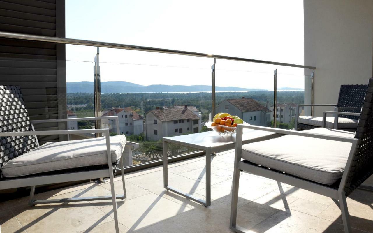 Villa M - Your Business & Holiday Apartment In 希贝尼克 外观 照片